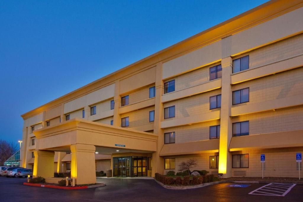 La Quinta By Wyndham Springdale Ξενοδοχείο Εξωτερικό φωτογραφία